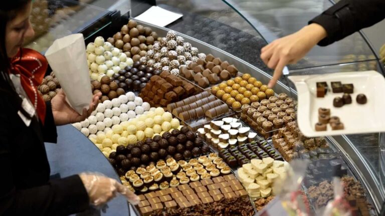 Suiza enfrenta arancel del 39% de EE.UU. que podría encarecer relojes, chocolate y queso
