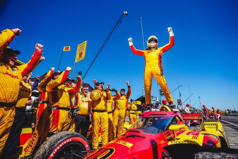 Falla mecánica frustra a Pato O’Ward y consagra a Palou tetracampeón de IndyCar