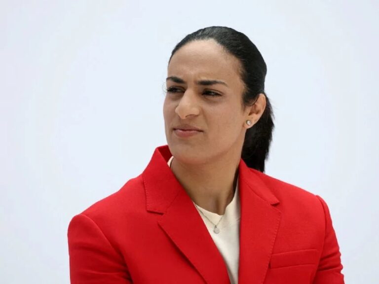 Imane Khelif desmiente rumores de retiro y confirma continuidad en el boxeo