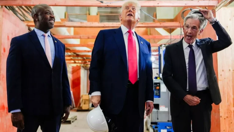 Trump impone aranceles a la madera y muebles importados; golpe a Canadá, México y Vietnam