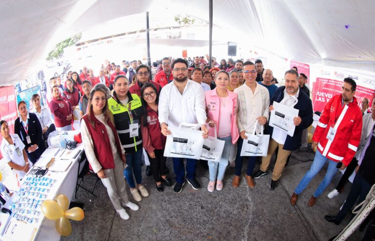 Atención médica gratuita beneficia a 500 personas en jornada de salud en Naucalpan