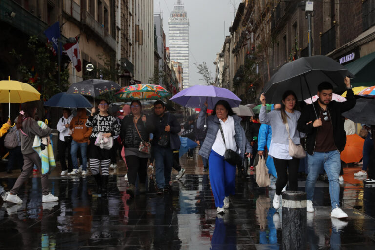 Este lunes, activan Alerta Roja por lluvias en la CDMX