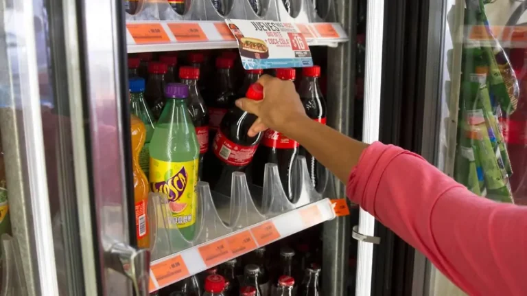Alza de impuestos a refrescos no frenará consumo, advierte Canaco del Valle de Toluca