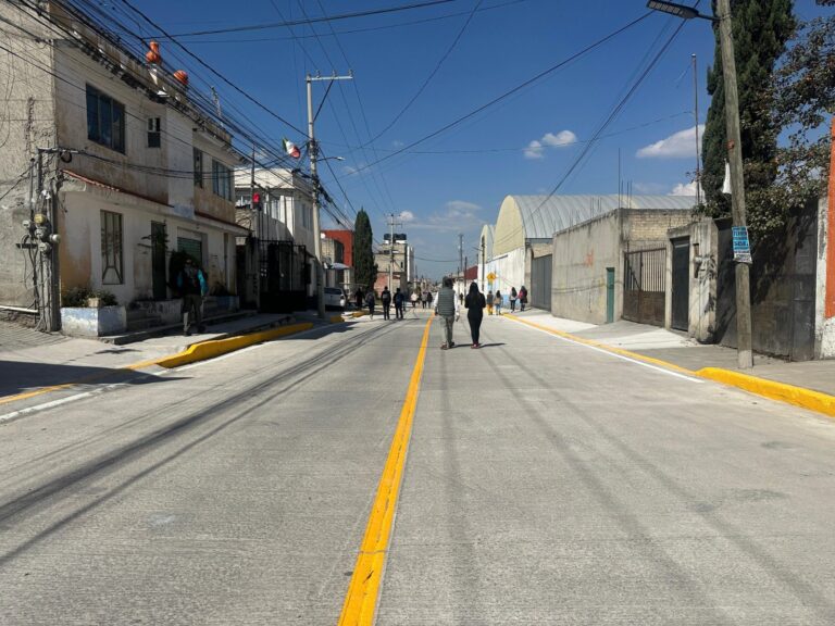 Más pavimentaciones en Zinacantepec para mejorar movilidad y seguridad