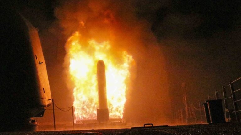 Kremlin advierte que suministro de misiles Tomahawk a Kiev “podría acabar mal”