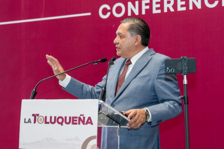 Toluca lanza programa histórico de bacheo con 48 frentes simultáneos
