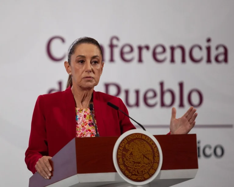 ¡Falso! Sheinbaum Desmiente «Ley de Espionaje» de la Oposición y Pide Autorización Judicial para Acceder a Datos