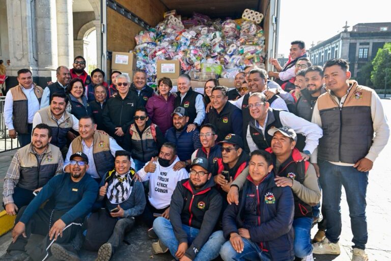 Edoméx recibe 14 toneladas de ayuda humanitaria del SUTEYM para familias damnificadas