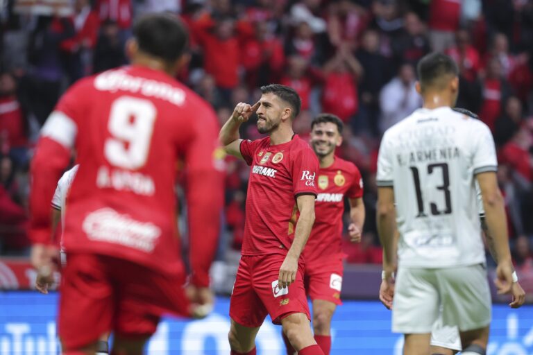 Toluca lidera y Cruz Azul arrebata el subliderato en cierre de la Jornada 13