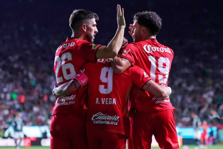 Toluca se mantiene líder del Apertura 2025 tras el cierre de la jornada 12