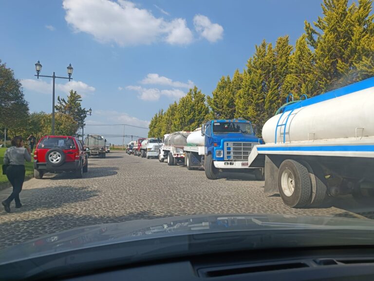 Denuncian extracción irregular de agua en Rancho El Mesón, Calimaya