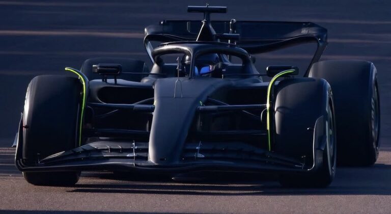 Checo Pérez inicia pruebas con Cadillac en Imola rumbo a su regreso a la F1