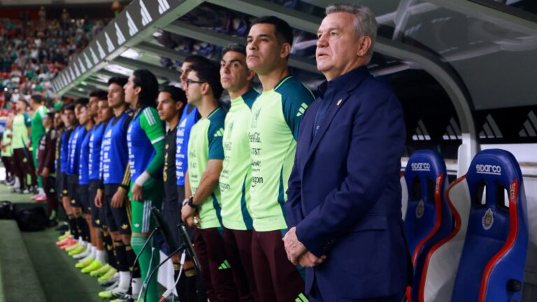 México revela convocatoria de 26 jugadores para duelos ante Uruguay y Paraguay