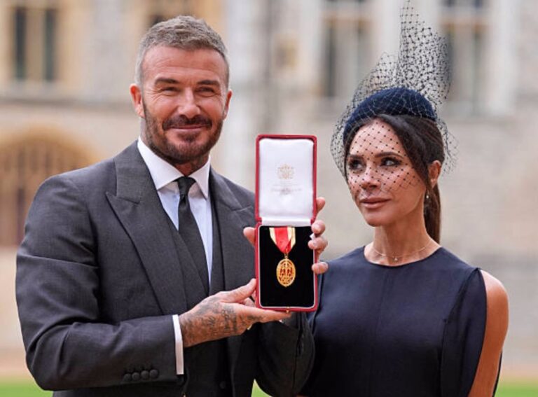 David Beckham recibe el título de caballero por su labor deportiva y social