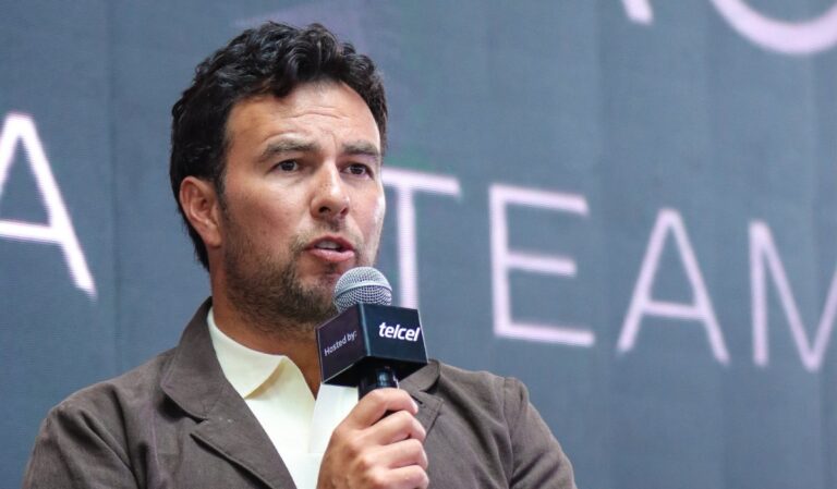 Sergio Pérez revela charla final con Horner y critica clima hostil en Red Bull