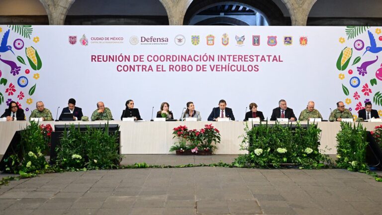 Reportan baja histórica en robo de vehículos y extorsión en el Estado de México