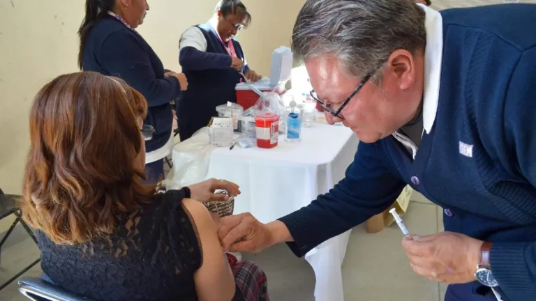 Llegan las megajornadas de Vacunación a Edoméx: fechas, sedes y dosis disponibles