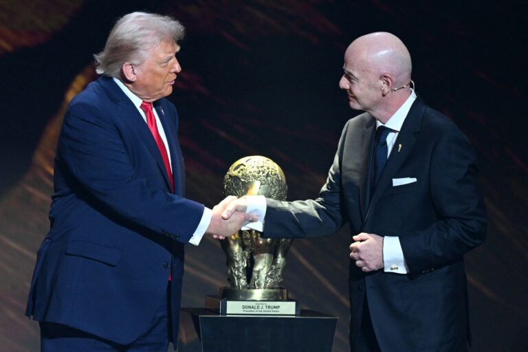 Infantino enfrenta denuncias tras otorgar Premio de la Paz de FIFA a Trump