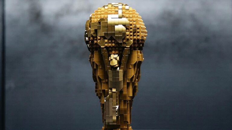 LEGO y FIFA presentan réplica oficial del trofeo mundialista rumbo a 2026