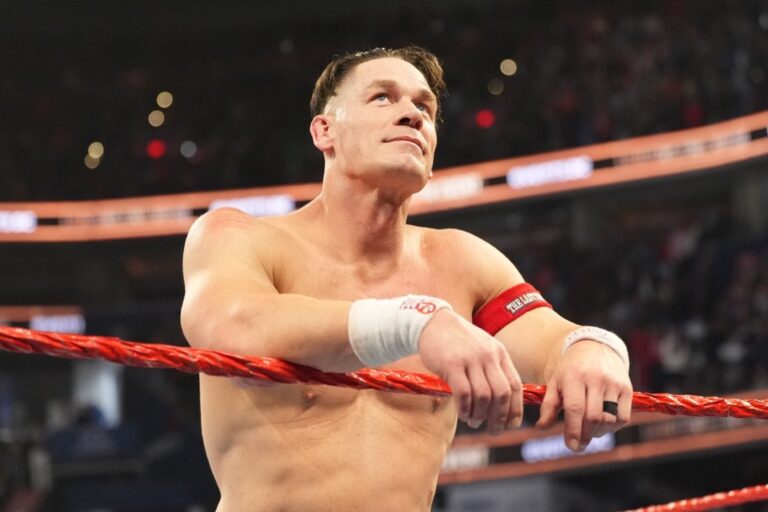 John Cena cae ante Gunther por sumisión en su emotiva lucha de despedida
