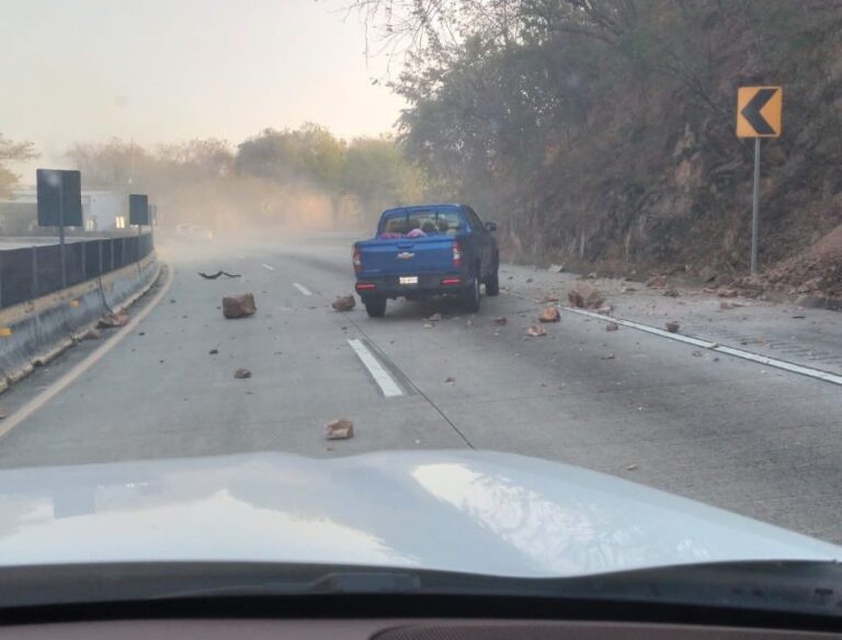 Sismo en San Marcos provoca derrumbes y cierres carreteros en varias vías de Guerrero