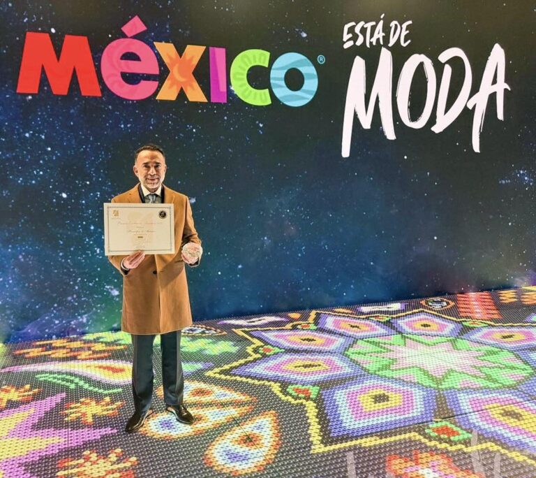 Ruta del Árbol de la Vida de Metepec recibe premio internacional en FITUR 2026 en Madrid