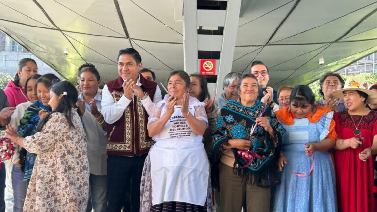 Toluca se llena de sabor con tamales, atole y tradición con la 3ra. edición de «Candelarita»