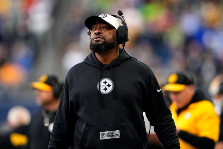 Mike Tomlin deja a los Steelers tras 19 años luego de la eliminación en playoffs