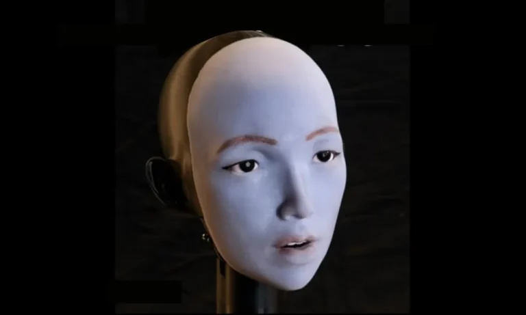 Ingenieros de Columbia desarrollan robot que aprende movimientos labiales para hablar y cantar