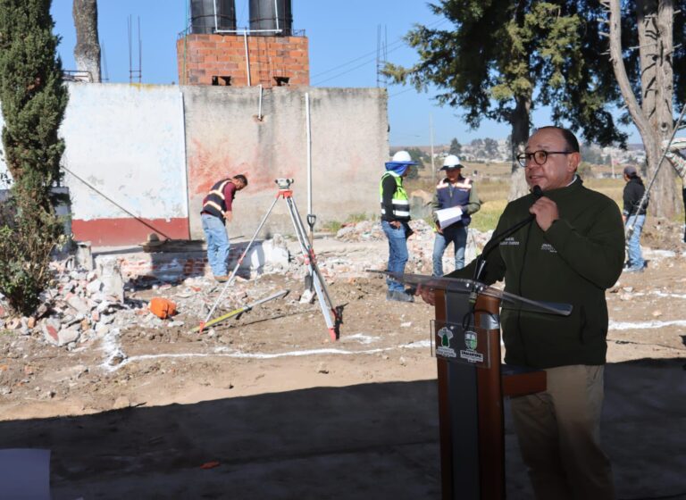 Mejores condiciones educativas para las infancias en Zinacantepec con la reconstrucción de aulas