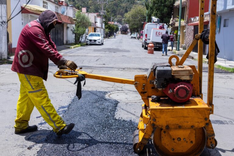 Toluca inicia bacheo intensivo 2026 con meta de reparar 20 mil baches en seis meses