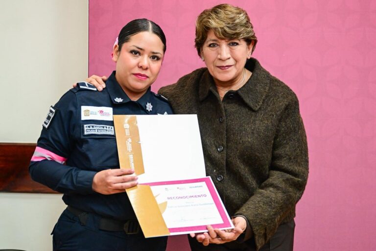 Delfina Gómez reconoce a policías tras operativo en marchas del 8M en Edomex