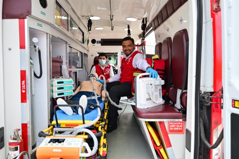 Delfina Gómez llama a la unidad durante arranque de la colecta anual de la Cruz Roja en el Edomex