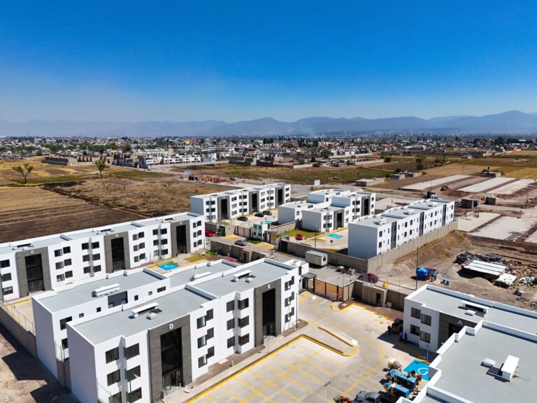 Vivienda digna sin trabas: Edoméx acelera alianza con desarrolladores y digitaliza trámites