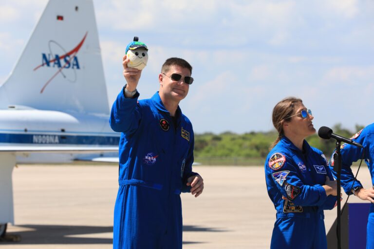 NASA envía millones de nombres a la Luna en histórica misión Artemis II