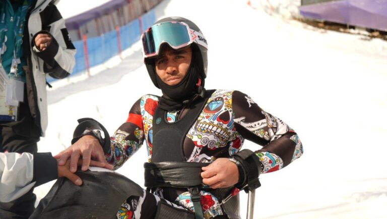 Arly Velásquez sufre lesión y queda fuera del slalom gigante paralímpico