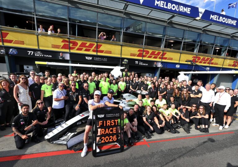 Cadillac debuta en Fórmula 1 con resultados modestos pero señales positivas