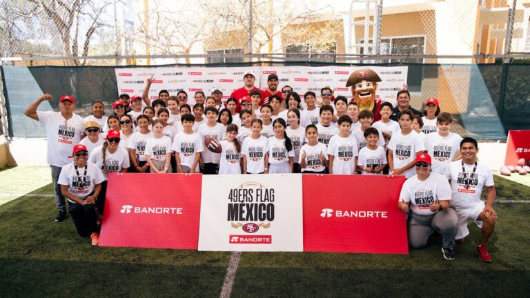 49ers impulsan el flag football en Monterrey con clínicas deportivas