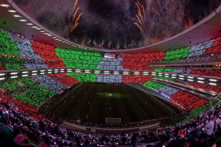 Ex Figura del Madrid elogia al Azteca y lo pone por encima del Bernabéu