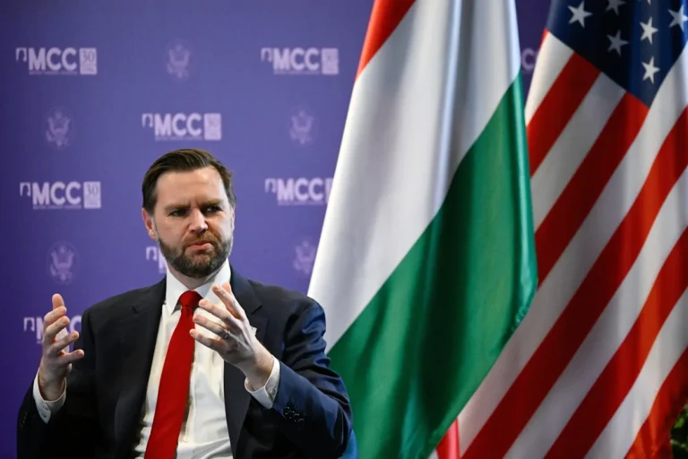 Estados Unidos envía delegación liderada por JD Vance a diálogo con Irán en Pakistán