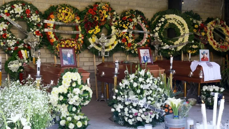 Velan en Xonacatlán a víctimas de volcadura en Acapulco tras tragedia familiar