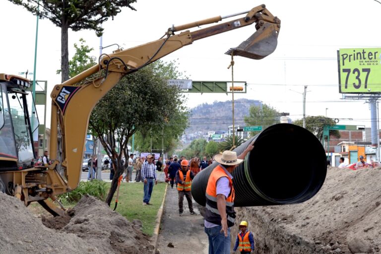 Avanza colector pluvial en Toluca; buscan reducir inundaciones en zona poniente