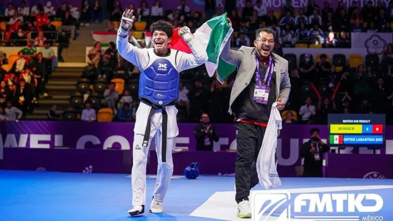 Guillermo Cortés logra tricampeonato mundial juvenil de taekwondo